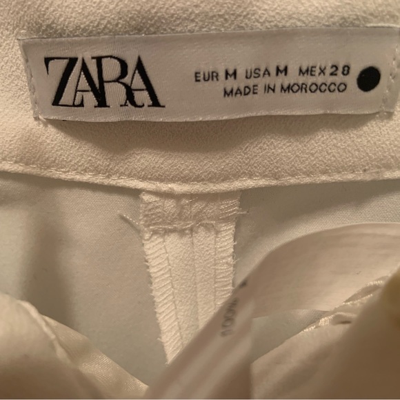 ZARA - High Waist Shorts 🤍 - Picture 3 of 3